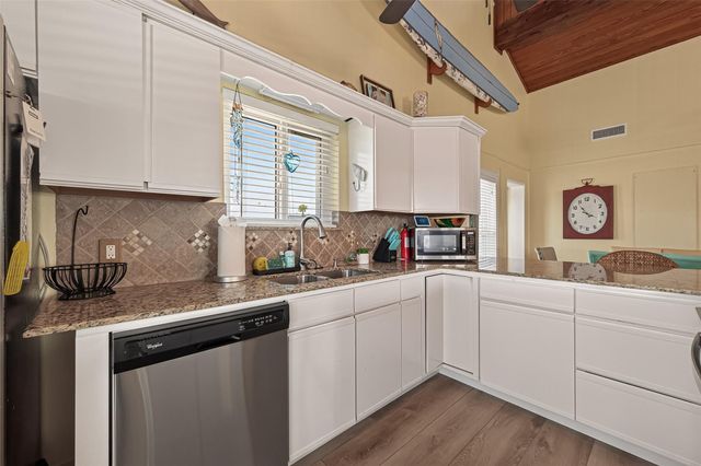 21818 Matagorda Drive, Galveston, TX 77554
