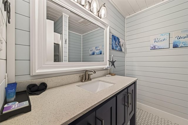 21818 Matagorda Drive, Galveston, TX 77554