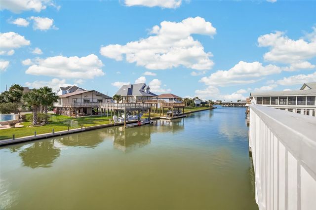21818 Matagorda Drive, Galveston, TX 77554