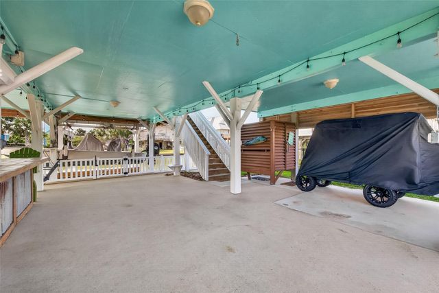 21818 Matagorda Drive, Galveston, TX 77554