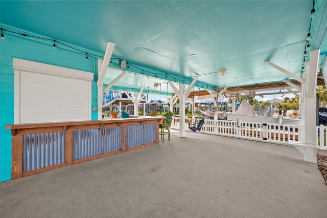 21818 Matagorda Drive, Galveston, TX 77554