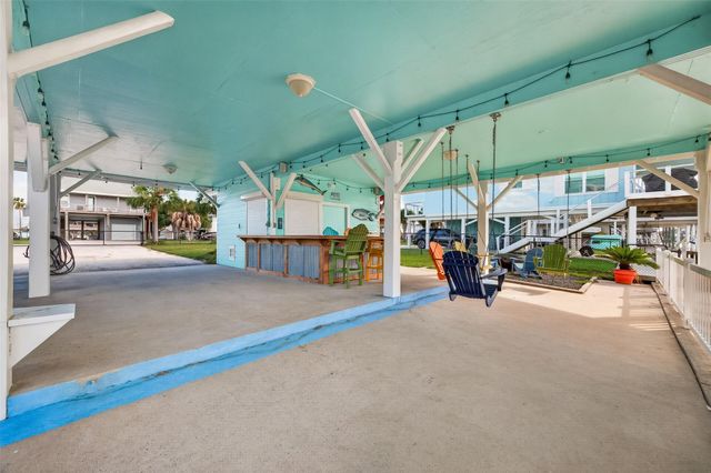 21818 Matagorda Drive, Galveston, TX 77554