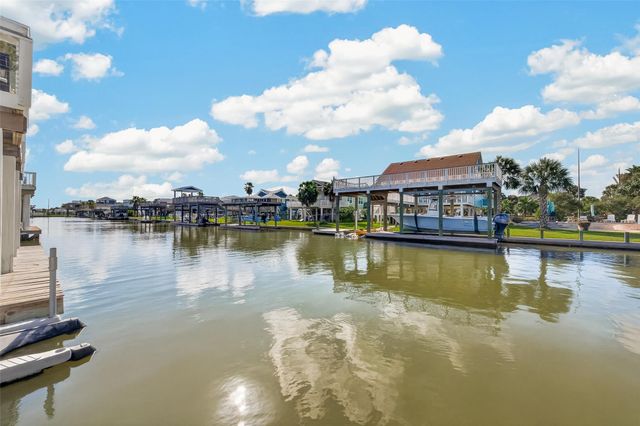21818 Matagorda Drive, Galveston, TX 77554