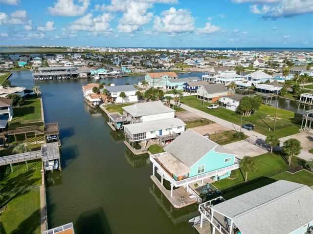 21818 Matagorda Drive, Galveston, TX 77554