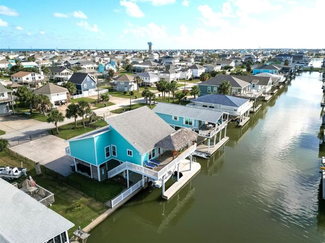 21818 Matagorda Drive, Galveston, TX 77554