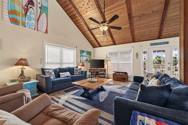 21818 Matagorda Drive, Galveston, TX 77554
