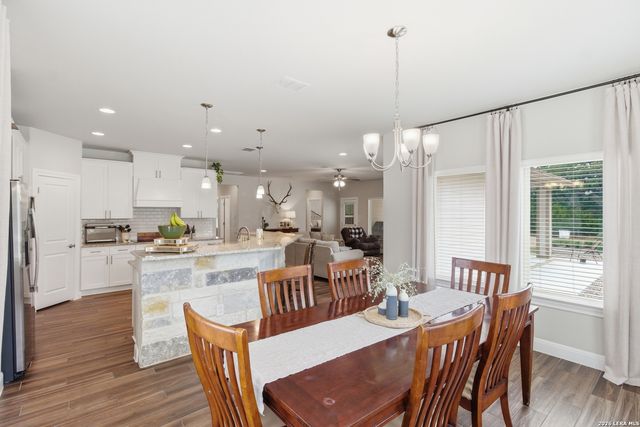 326 PARK RD, Bandera, TX 78003