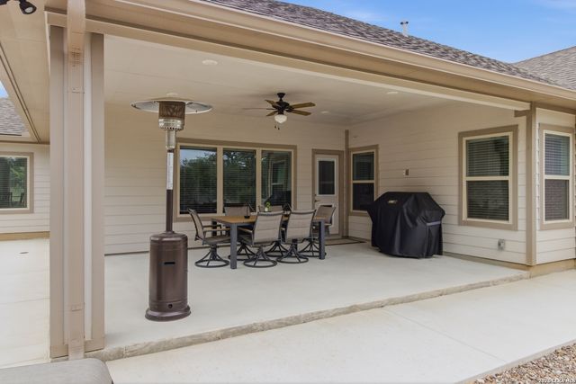 326 PARK RD, Bandera, TX 78003