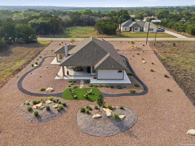 326 PARK RD, Bandera, TX 78003