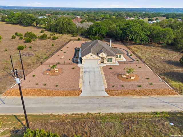 326 PARK RD, Bandera, TX 78003