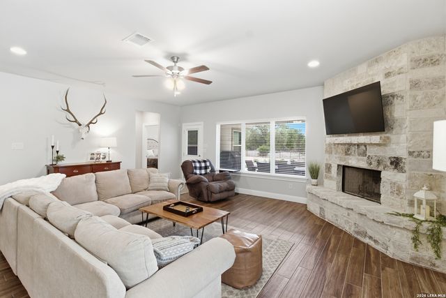 326 PARK RD, Bandera, TX 78003