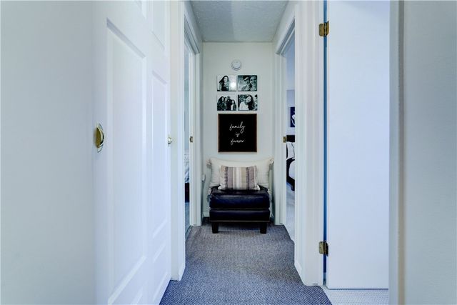 285 N Creek Xing, Greece, NY 14612