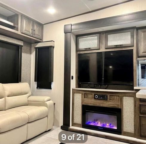 950 Clara Street, Crystal Beach, TX 77650