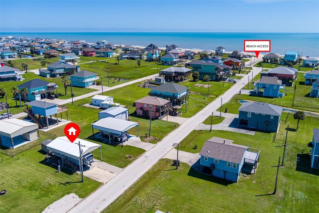 950 Clara Street, Crystal Beach, TX 77650