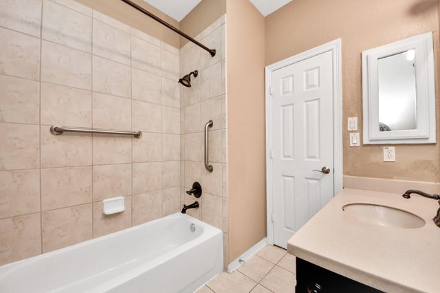 3727 Lakeridge Canyon Drive, Sugar Land, TX 77498