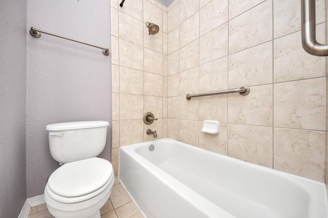 3727 Lakeridge Canyon Drive, Sugar Land, TX 77498
