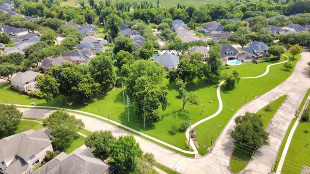 3727 Lakeridge Canyon Drive, Sugar Land, TX 77498