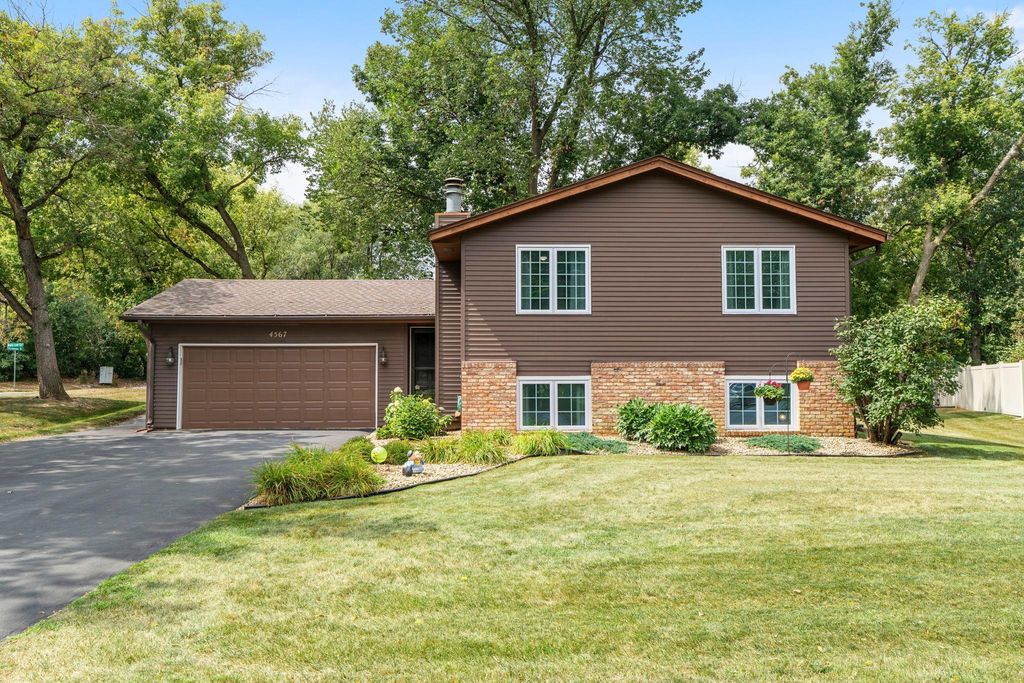 4567 Kirkwood Circle, Eagan, MN 55123 — exterior