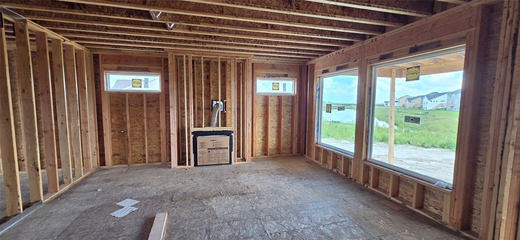 3818 NW Reinhart Drive, Ankeny, IA 50023