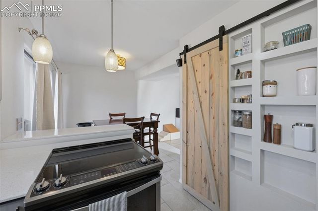 14 E Old Broadmoor Road, Colorado Springs, CO 80906