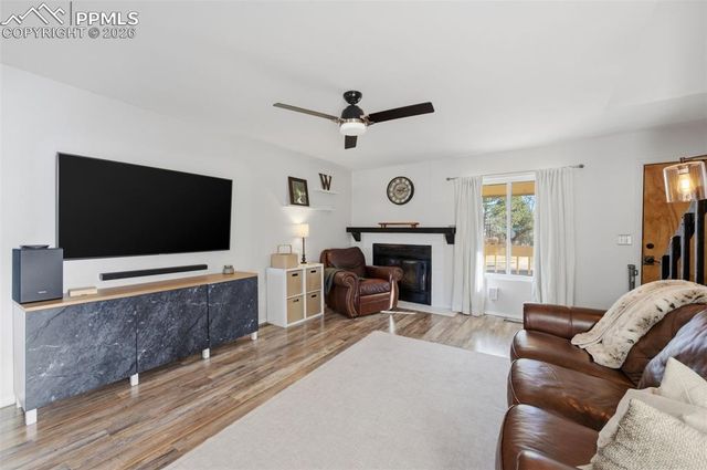 14 E Old Broadmoor Road, Colorado Springs, CO 80906