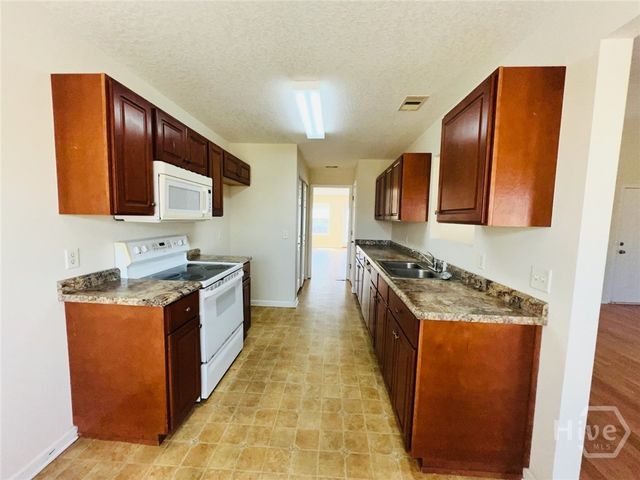 5021 Scotch Pine Avenue, Statesboro, GA 30458