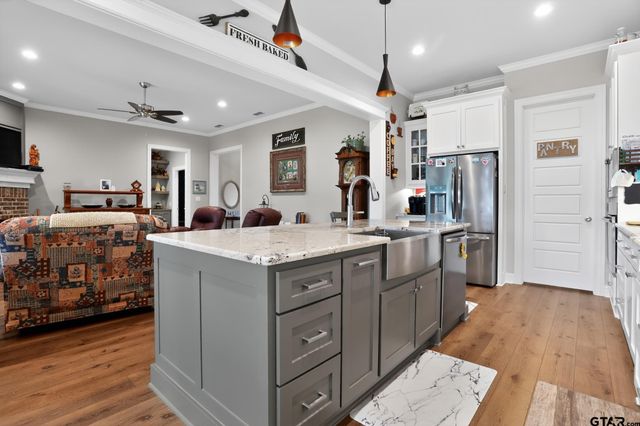 20905 Sweet Bay, Lindale, TX 75771
