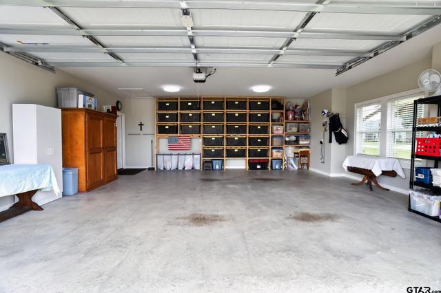 20905 Sweet Bay, Lindale, TX 75771