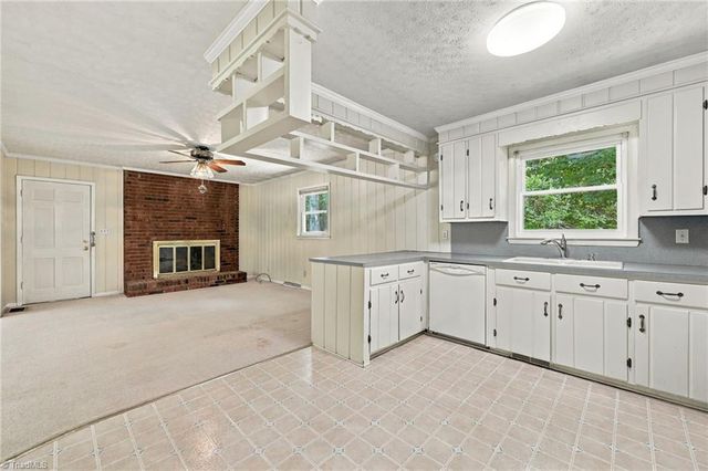 423 Bradley Road, Winston-salem, NC 27107