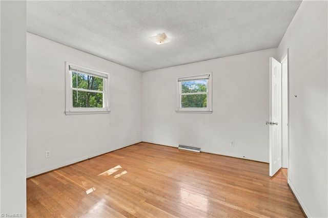 423 Bradley Road, Winston-salem, NC 27107