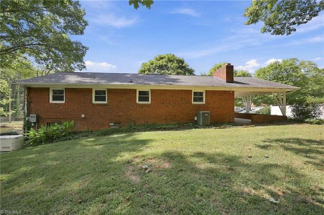 423 Bradley Road, Winston-salem, NC 27107