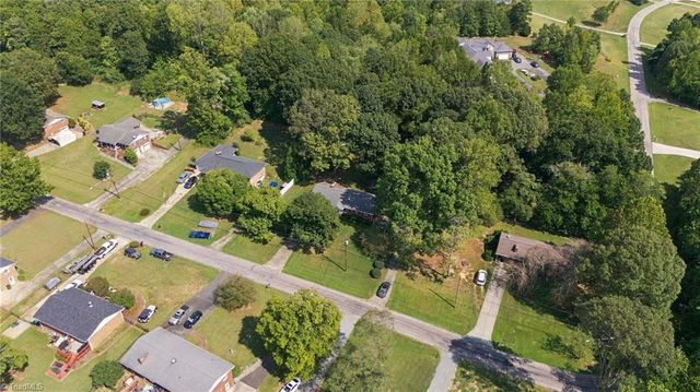 423 Bradley Road, Winston-salem, NC 27107