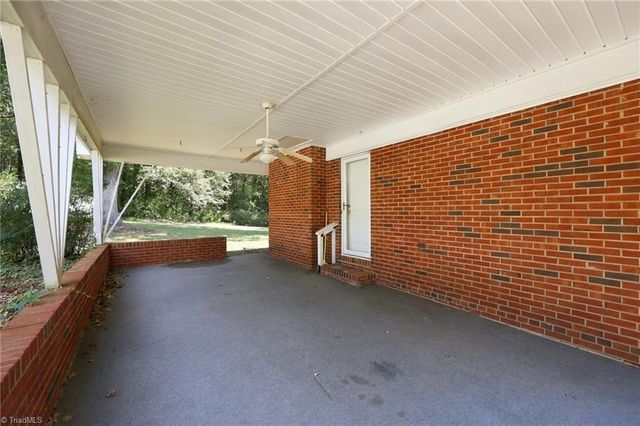 423 Bradley Road, Winston-salem, NC 27107