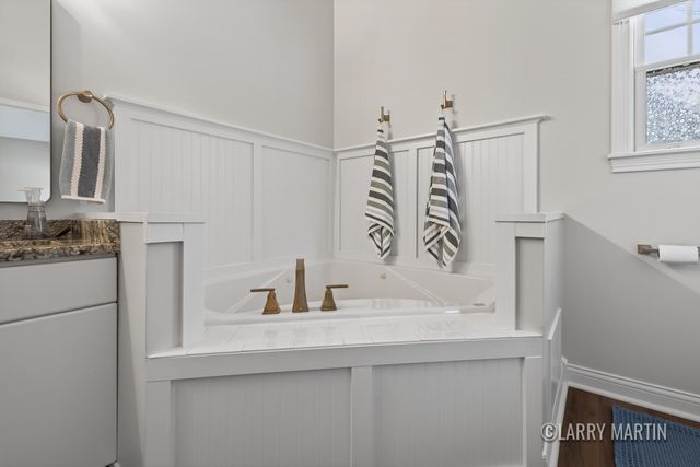 2292 Palm Dale Drive Sw, City Of Wyoming, MI 49519