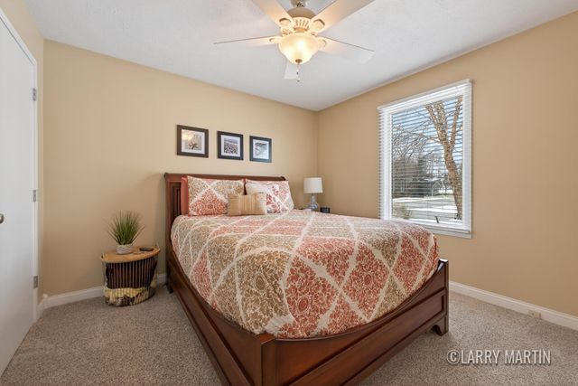 2292 Palm Dale Drive Sw, City Of Wyoming, MI 49519