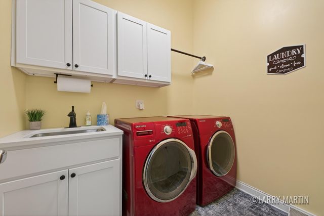 2292 Palm Dale Drive Sw, City Of Wyoming, MI 49519