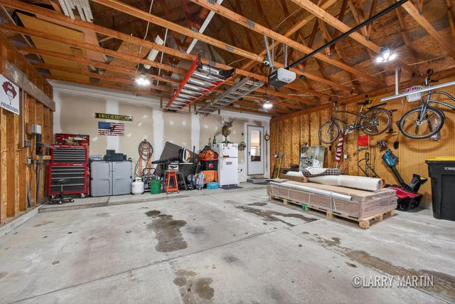 2292 Palm Dale Drive Sw, City Of Wyoming, MI 49519