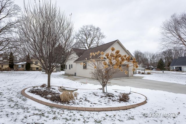 2292 Palm Dale Drive Sw, City Of Wyoming, MI 49519