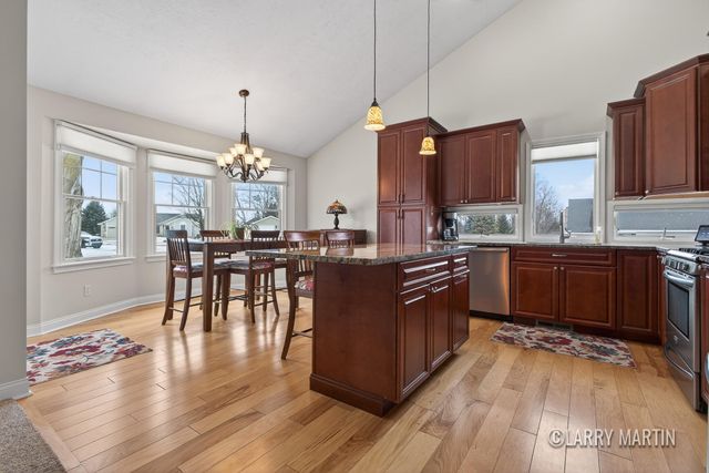 2292 Palm Dale Drive Sw, City Of Wyoming, MI 49519