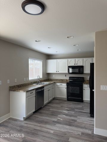 1719 W APPALOOSA Way, San Tan Valley, AZ 85144