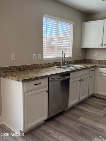 1719 W APPALOOSA Way, San Tan Valley, AZ 85144