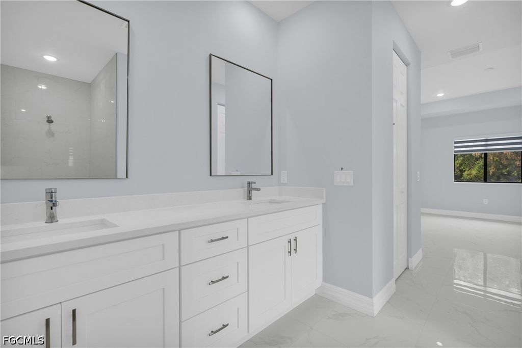 Image 21 of property listing at 627 NW 2nd TER, Cape Coral, FL 33993