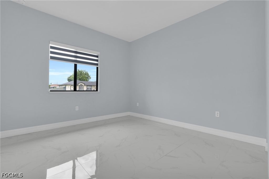 Image 28 of property listing at 627 NW 2nd TER, Cape Coral, FL 33993