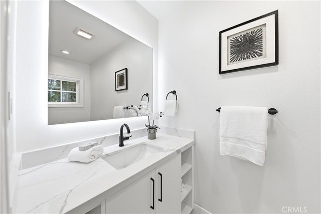30 Long Bay, Newport Beach, CA 92660