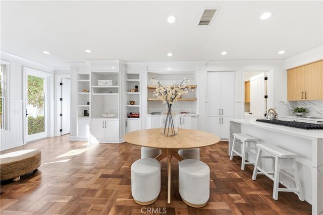 30 Long Bay, Newport Beach, CA 92660