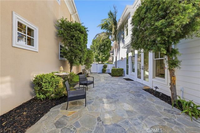 30 Long Bay, Newport Beach, CA 92660
