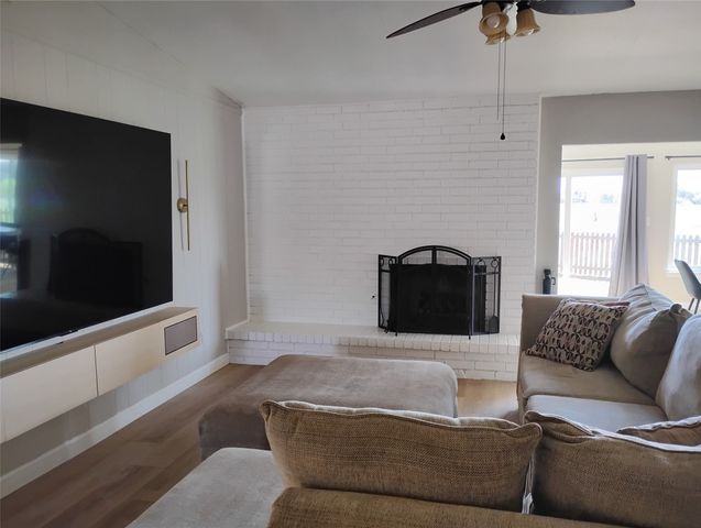 1954 Rambling Ridge Lane, Carrollton, TX 75007