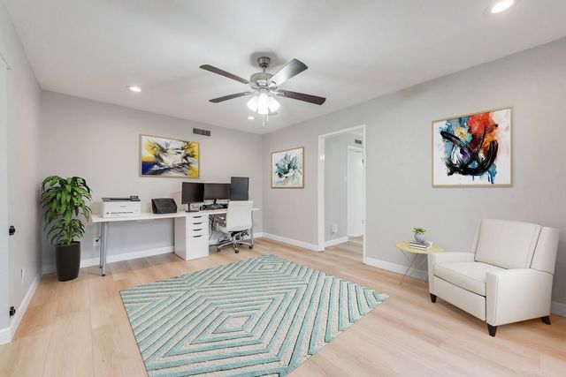 1954 Rambling Ridge Lane, Carrollton, TX 75007