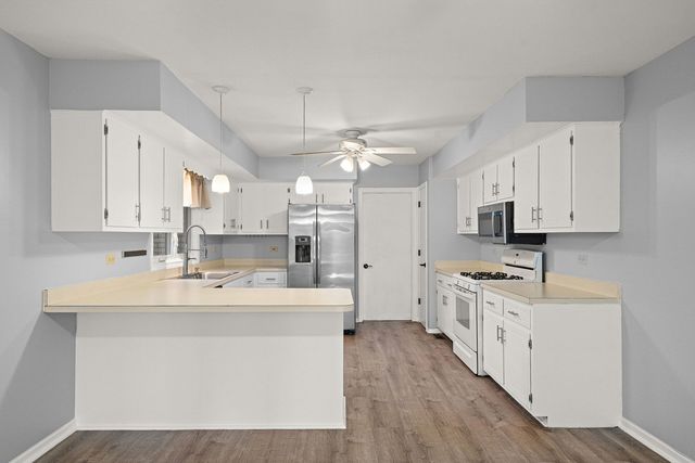 7617 W 158th Court, Orland Park, IL 60462