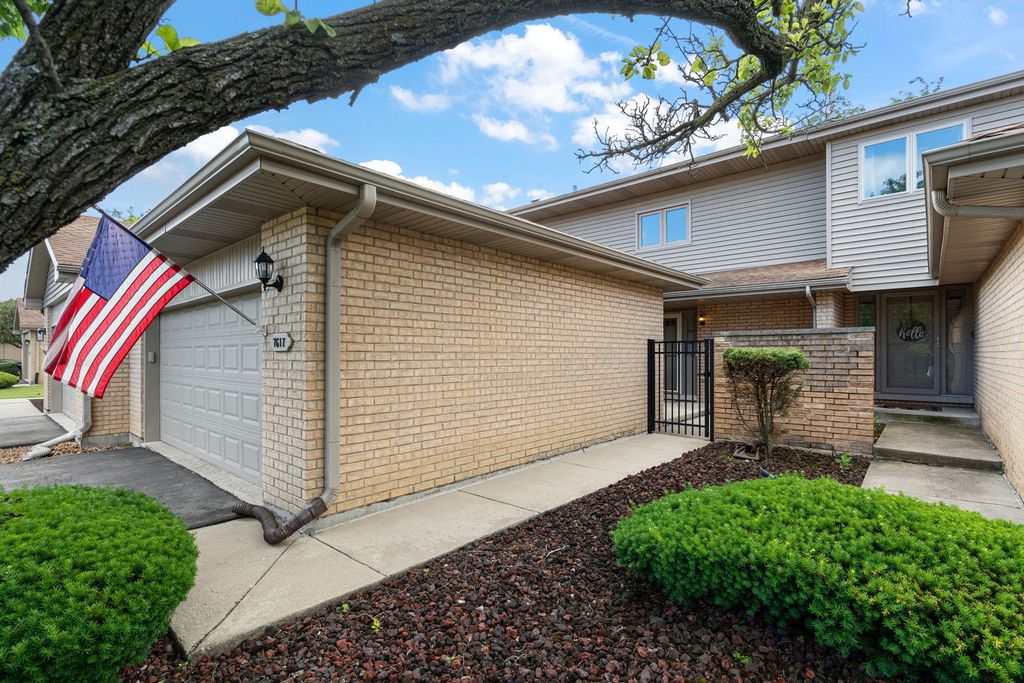 7617 W 158th Court, Orland Park, IL 60462 — photo 2
